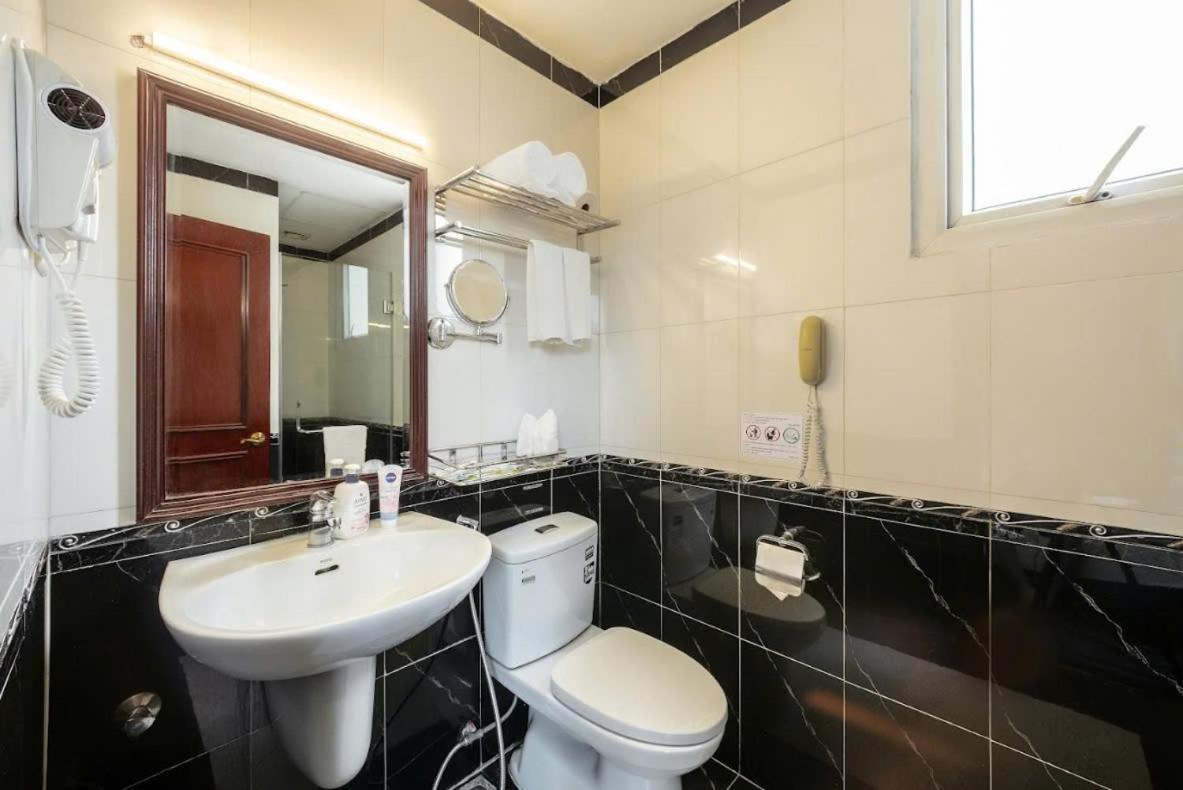 A25 Hotel - 15 Tran Quoc Toan Hanoj Exteriér fotografie